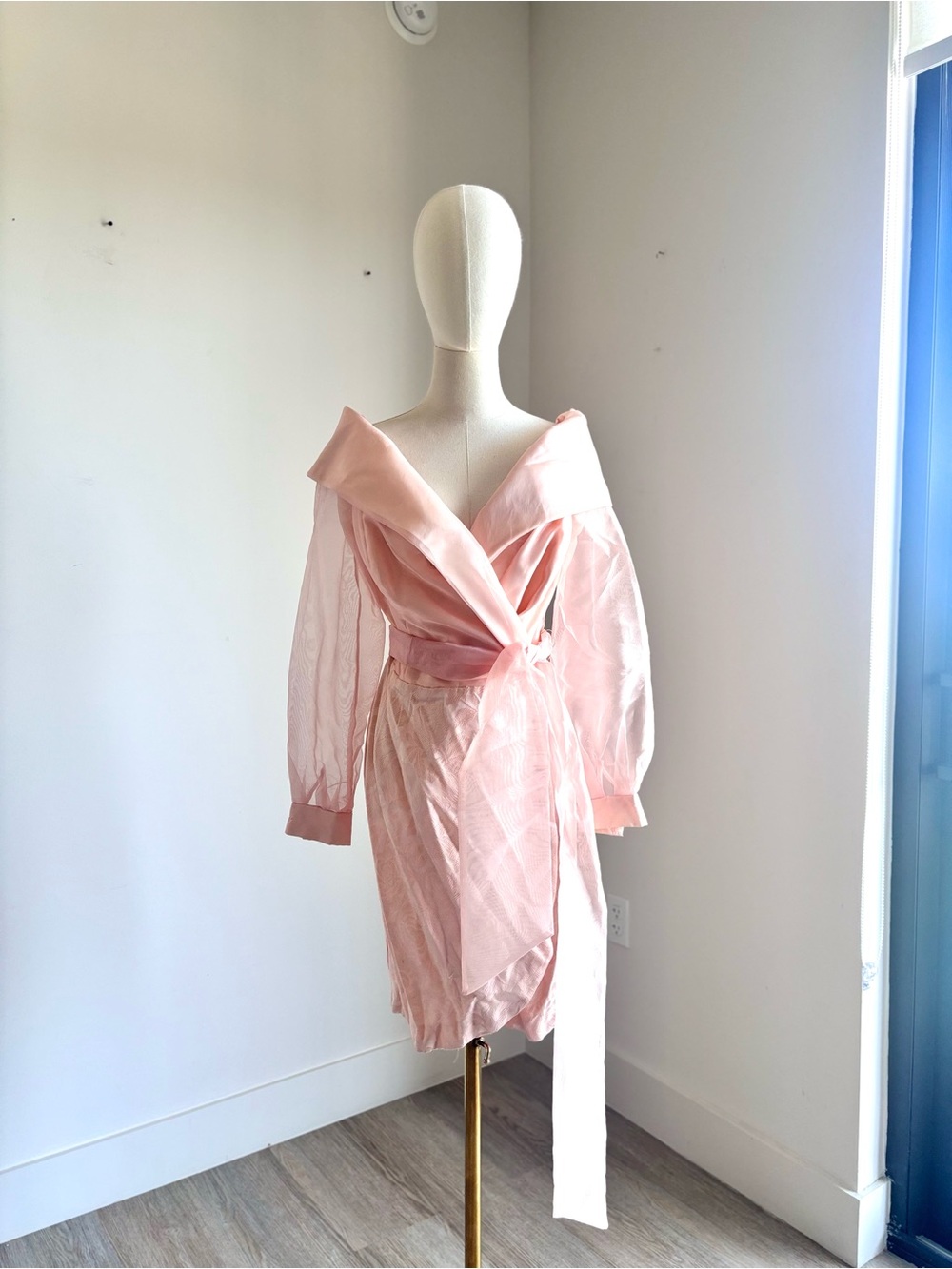 Niki Vintage Pink Portrait Collar Sheer Sleeve Jacquard Dress Sz 10